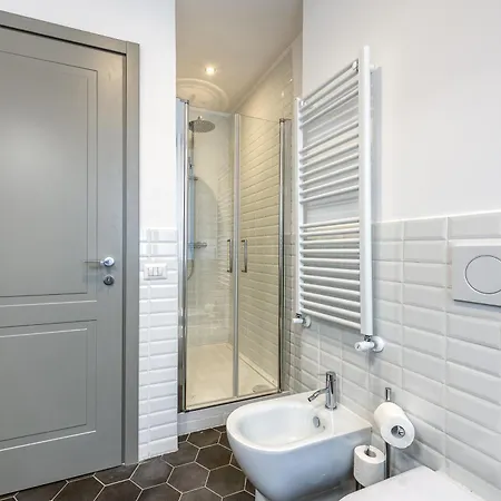 Clausim Domus: New Brightful Flat Next To The Vatican Apartment Rome