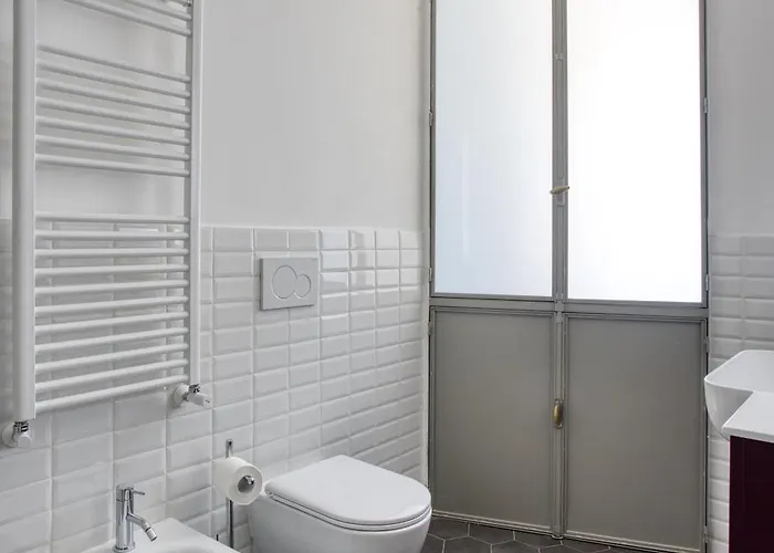 Clausim Domus: New Brightful Flat Next To The Vatican Lejlighed